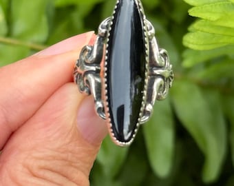 Vintage Beau Sterling Silver Size 8 ring Marquise Cut Black Onyx