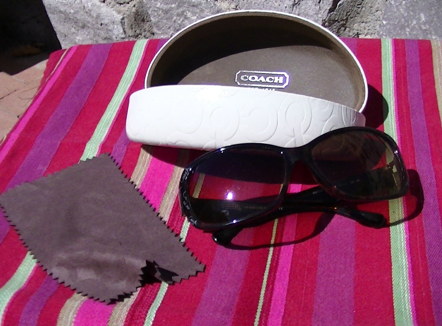 Vintage COACH Sunglasses HC 8028 (L903 Taryn) With Case and 