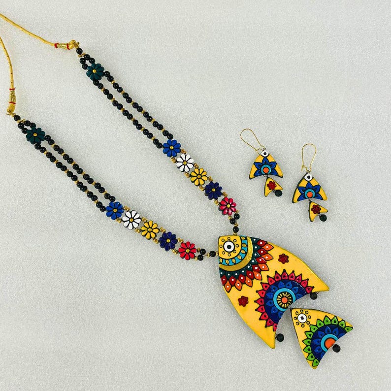 Earring With Color