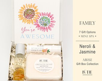 Family Member Gift Box Set - For Her/Women/Wife/Daughter/Sister/Mom/Aunt - Natural Ingredients, Lotion & Soap, Bath Salt, Personalized Card