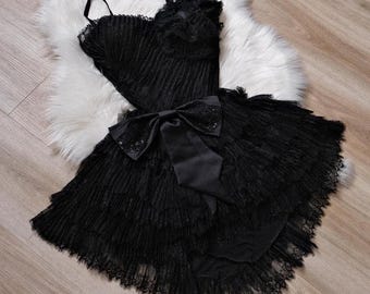 white christmas dresses Catwalk Collection Black Velvet Corset with Red Roses Circa 90s –  Sacrificium main image 1