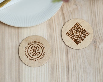 Personalized Wooden QR Code Menu Sign: Restaurant Tabletop Display