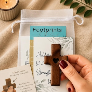 Handheld Wooden Cross Religious Gift for Stress Relief Christian Pocket Fidget Cross Encouragement Gift for Believers Wooden Faith