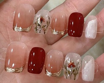 Uñas postizas con flores pintadas a mano: uñas de gel cromado Y2K