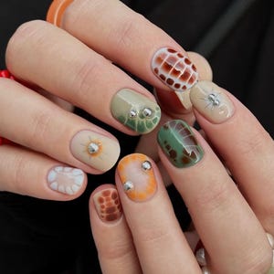 Tortoise Shell Press On Nails: Multi Color Y2K Chrome Gel Nails