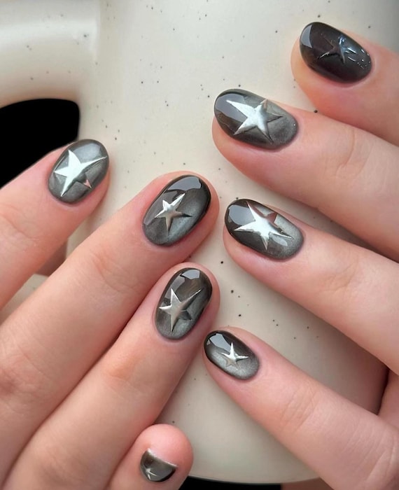 Glitter Cat Eye Press on Nails: Silver Star Y2K Chrome Gel Nails