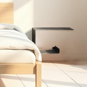 Minimalistischer, schwebender Nachttisch im Industrial-Stil – Schwarzes Stahlregal fürs Schlafzimmer – Nachttisch aus Metall