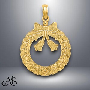 14K Yellow Gold Christmas Wreath Pendant Charm with Necklace Chain Options