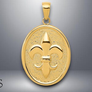 14K Yellow Gold Fleur-De-Lis on Oval Disk Pendant with Necklace Chain Options