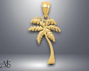 Op de afbeelding: Een gouden palmboom hanger. De palmboom is gedetailleerd met getextureerde bladeren en een getextureerde stam.