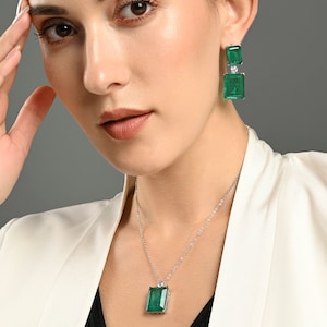Emerald Green Crystal Necklace & Earrings | 18K White Gold Plated Jewelry Set | Luxury Statement Mystic Serenity Pendant And Earring Set |