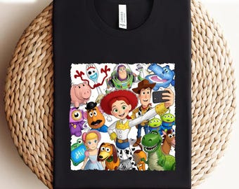 Disney Toy Story 5 Friends Selfie Shirt, Disney Pixar Toy Story Characters Tee, Disneyland Trip T-Shirt, Disney Pixar Family Vacation Shirt