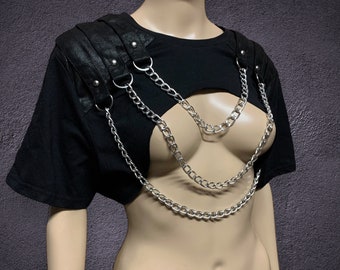 Urban Streetwear Chained Black Cropped Overshirt T-shirt Shoulder Strap harness Feature