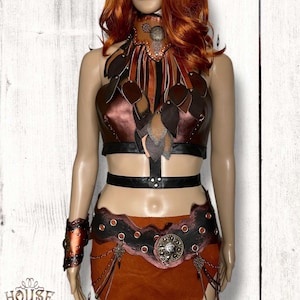 House Of Hexy Handgefertigte Tribal-Kriegerin-echtes Rindsleder Metallic Bronze Bikini Top Tüll Harness mit passendem Hüftgürtel