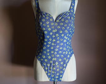 vintage women's swimwear