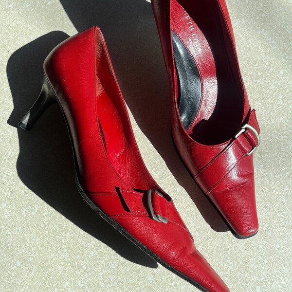 Red Pointed Toe Buckle Kitten Heels Pumps - Size 6