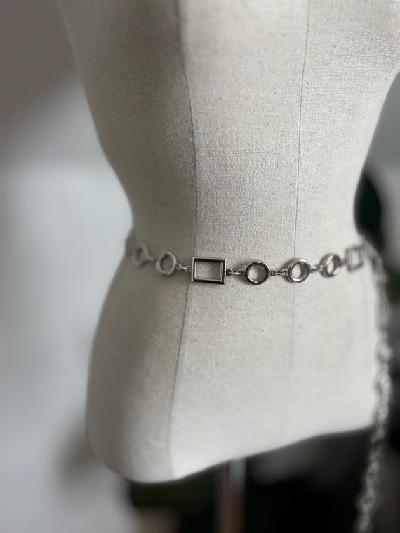 Geometric Statement Chain Belt | VINTAGE Metal Hi… - image 1