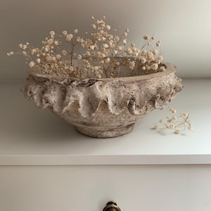 Ciotola decorativa in cartapesta fatta a mano wabi sabi a forma di smeraldo