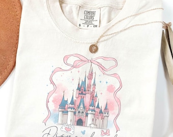 Camiseta con lazo "Coquette" del Castillo de Disneyland, camiseta "Disney Girl Trip", sudadera "Magic Kingdom", "El lugar más feliz del mundo", camiseta "Comfort Colors"