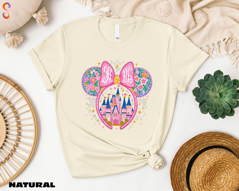 Disney Schloss Shirt, Magic Kingdom Sweatshirt, Süßer Minnie Maus Pullover, Minnie Ohren T-Shirt, Disneyland Girls Trip Comfort Colors T-Shirt Bild 3