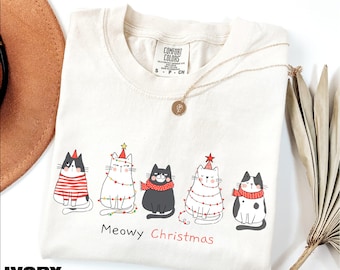 Meowy Christmas Cat Shirt, Cute Holiday Kitty Sweatshirt, Funny Christmas Cat Graphic Tee, Comfort Colors T-Shirt