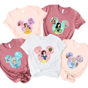 ディズニープリンセス ミッキーヘッド T シャツ、ディズニープリンセス スウェットシャツ、ディズニーガールズトリップシャツ、プリンセスマッチング T シャツ、ディズニーバケーションシャツ