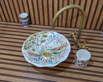 Hand-Painted Moroccan Floral Ceramic Sink – Unique Scalloped Bathroom Washbasin in Multicolor Design