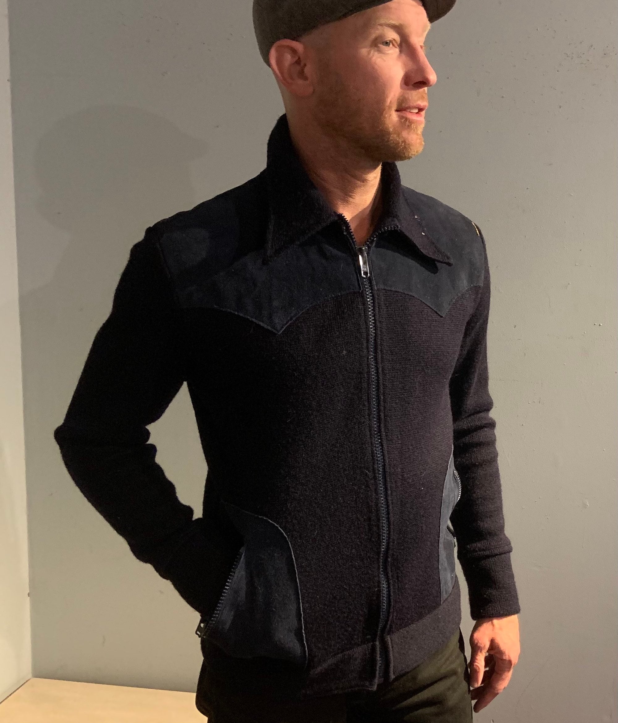 Vintage 1970-80s Pierre Cardin Velour Lightweight Talon Zip