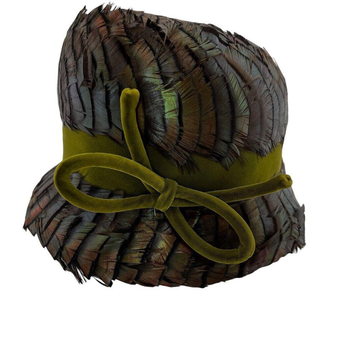 Vintage Womens Cloche Hat Peacok Feathers Irridescent G  display picture 3