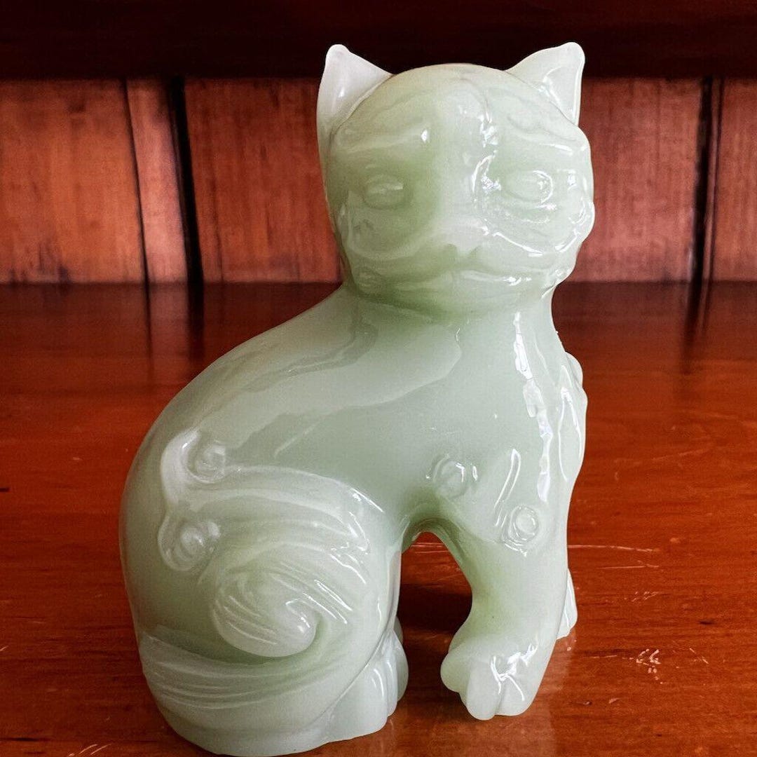 Vintage Jade Cat the Franklin Mint Ch'ing Dynasty Figurine 1986