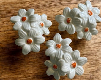 Set Of 3 Vintage Inarco Ceramic Daisy Clusters Orange Centers White Petals 1967 Japan Floral Decor