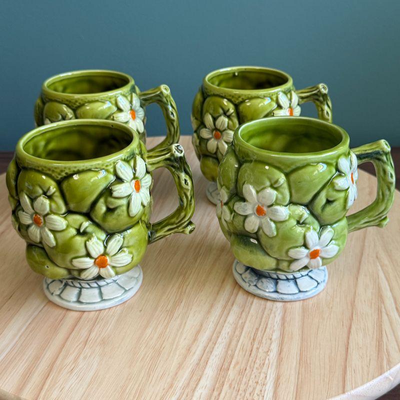 Vintage Inarco 1967 Green Apple Daisy Ceramic Mugs Japan Set of 4