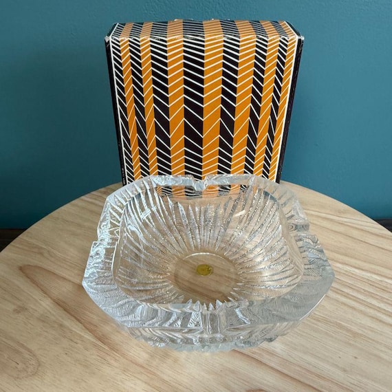 Vintage Crystal Ashtray Hoya Mikasa Japan Square MBA5250 NOS With