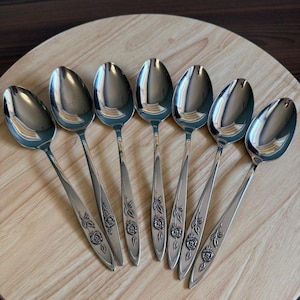 7 Vintage Oneida My Rose Serving Spoons 8 1/4 in