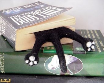 Black Cat Bookmark. Cat lover Gift - Needle Felted Cat bookmark