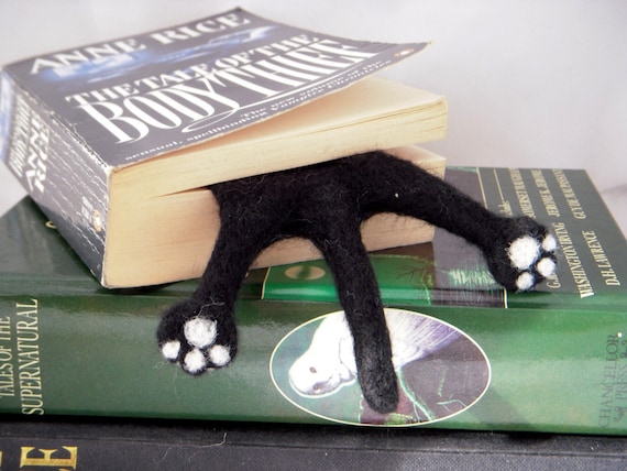 Segnalibro gatto nero. Regalo per gli amanti dei gatti: segnalibro gatto in  feltro ad ago -  Italia