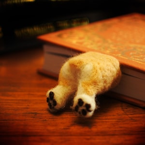 Corgi Butt Dog Bookmark - Needle felted Paperclip Bookmark - Unique Dog Lovers Gift - Best Holiday Gift
