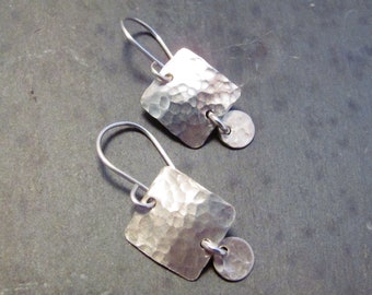Silver Square Drop Earrings, Hammered Silver Jewelry, Minimalist silver earrings, Sterling Silver Square Earrings, Hammered Sterling Earring