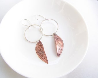 Mixed metal circle earrings, copper leaf drop earrings, boho inspired hoop earrings, nature inspired copper earrings, Copper leaf dangle