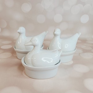 Vintage Cordon Bleu Chicken Covered Casserole Dishes