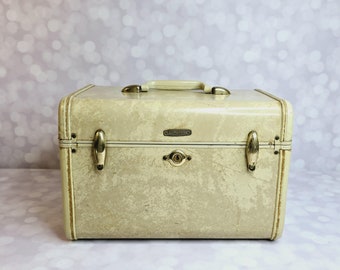 Vintage Shwayder Samsonite Train Case with Key