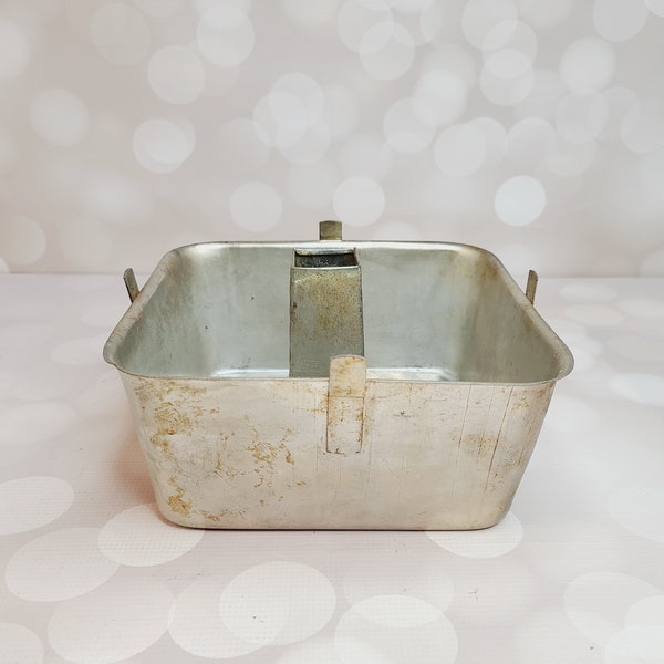 Vintage Square Tube Cake Pan