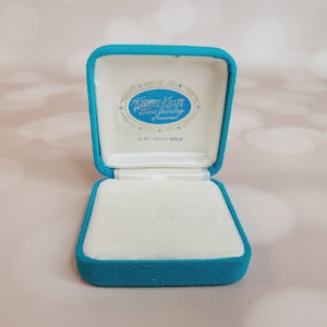 Vintage Presentation Box, Necklace