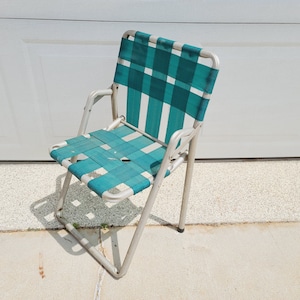 Vintage Kids Webbed Lawn Chair