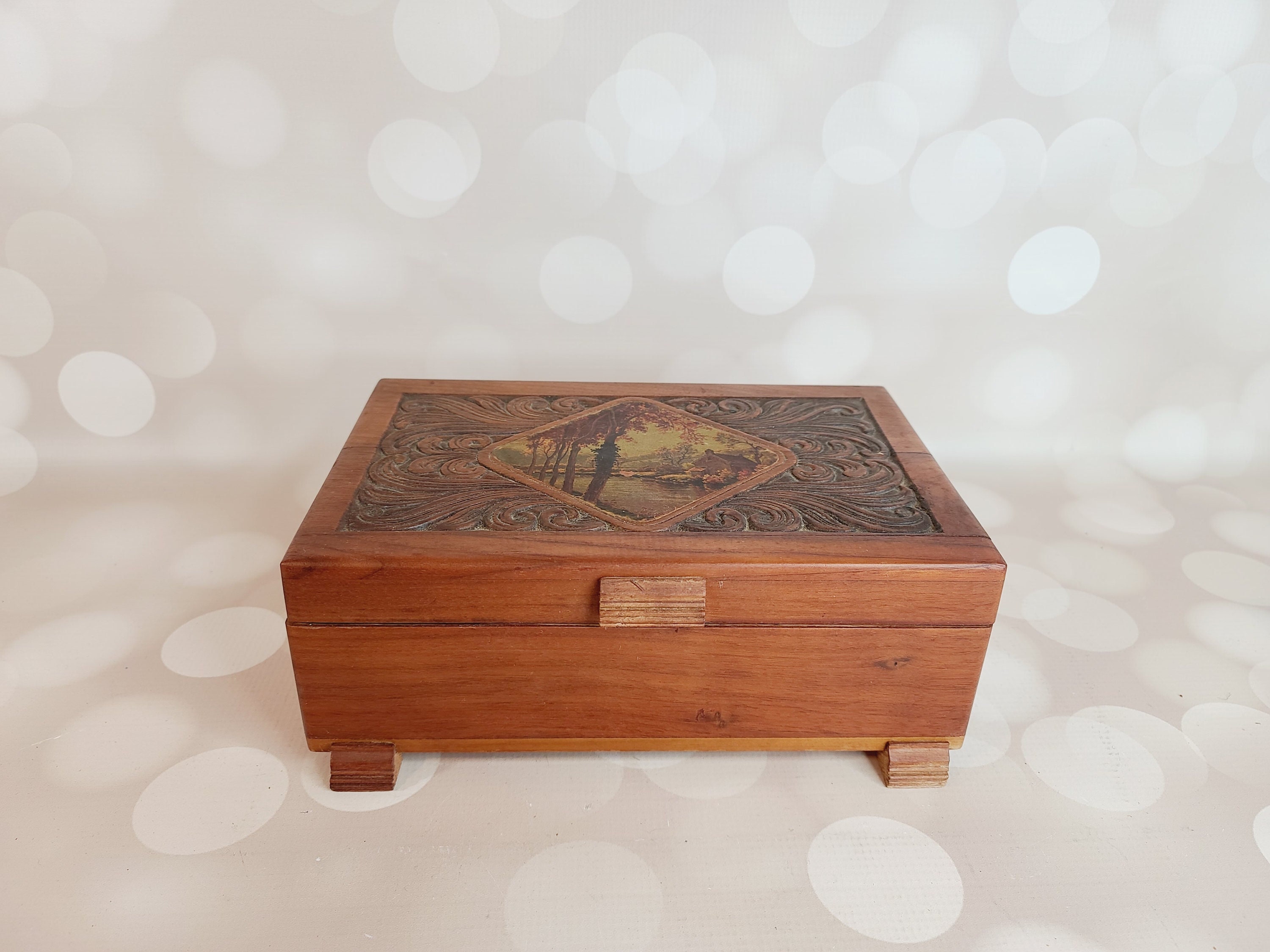 Coffret à Bijoux Ancien En Bois Et Métal - Vintage, Rare, En Très Bon état - Idéal Décoration Ou Collection