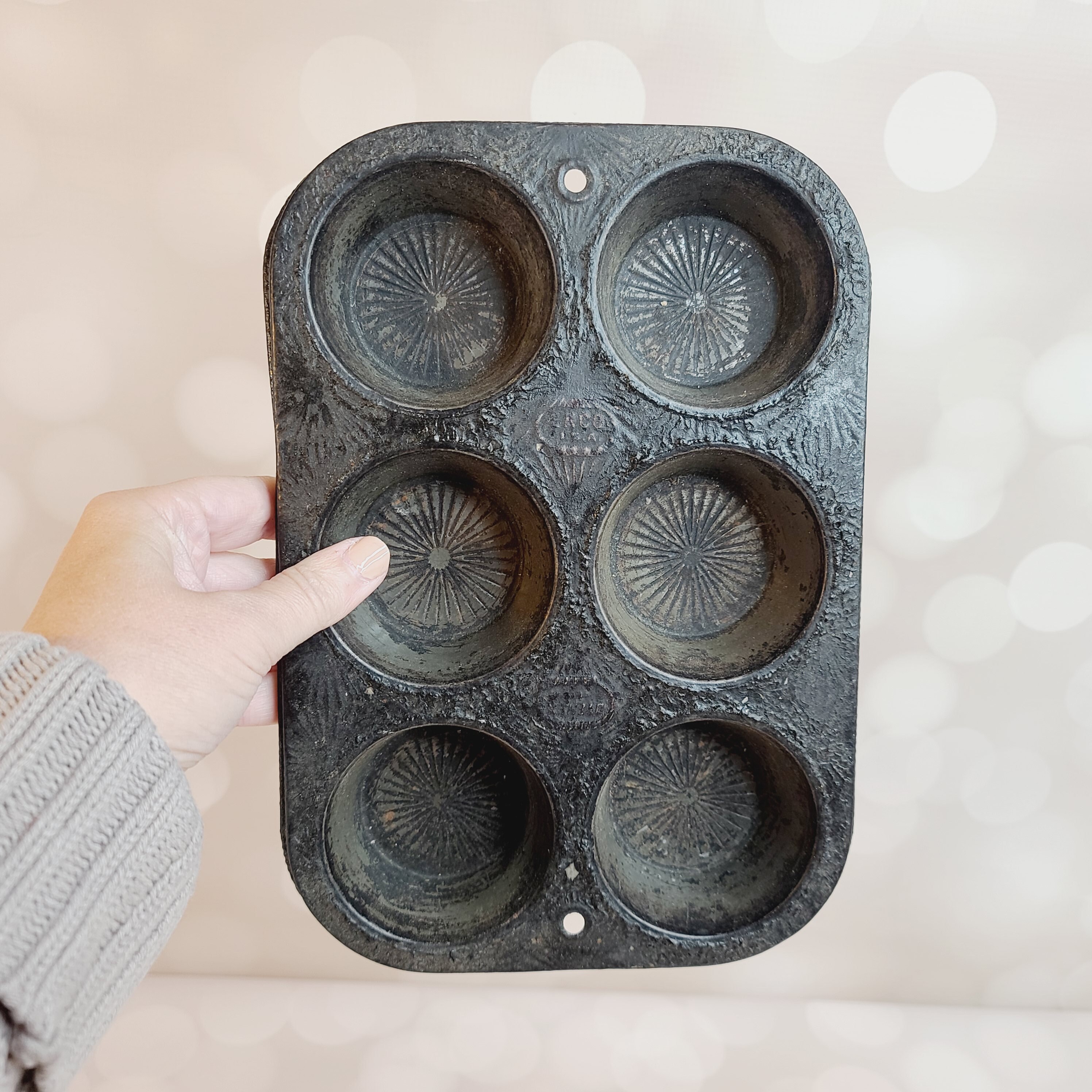 New mini muffin pan. : r/castiron