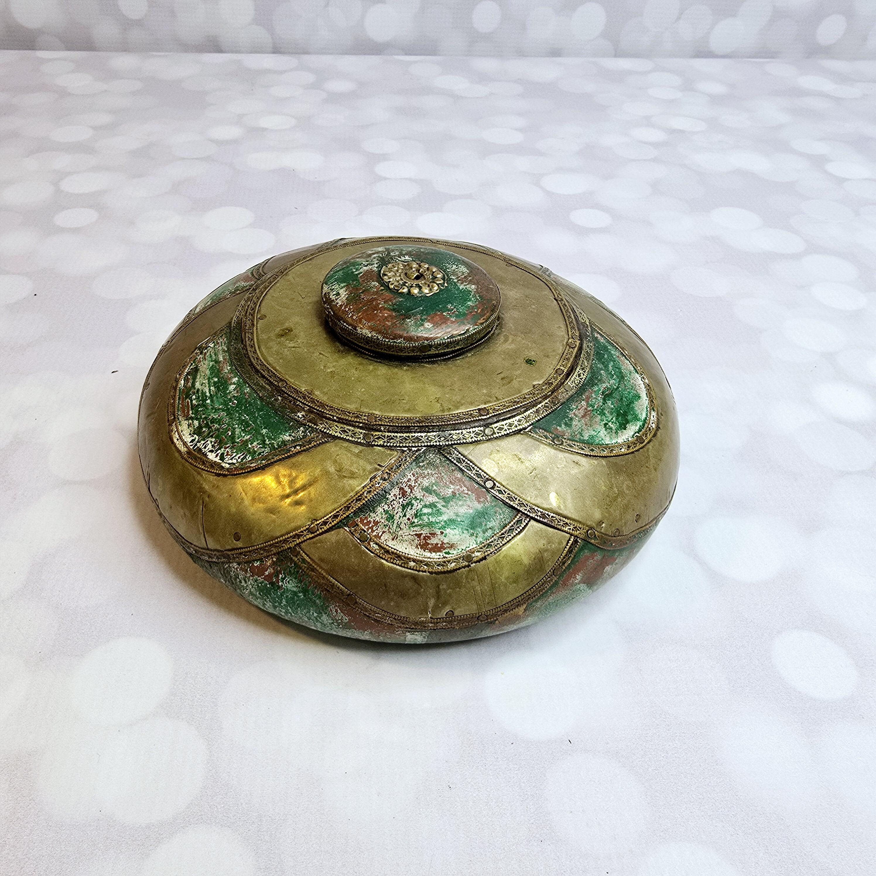 indian tobacco jar Vintage Box TOBACCO JAR TOBAGO - INDIAN
