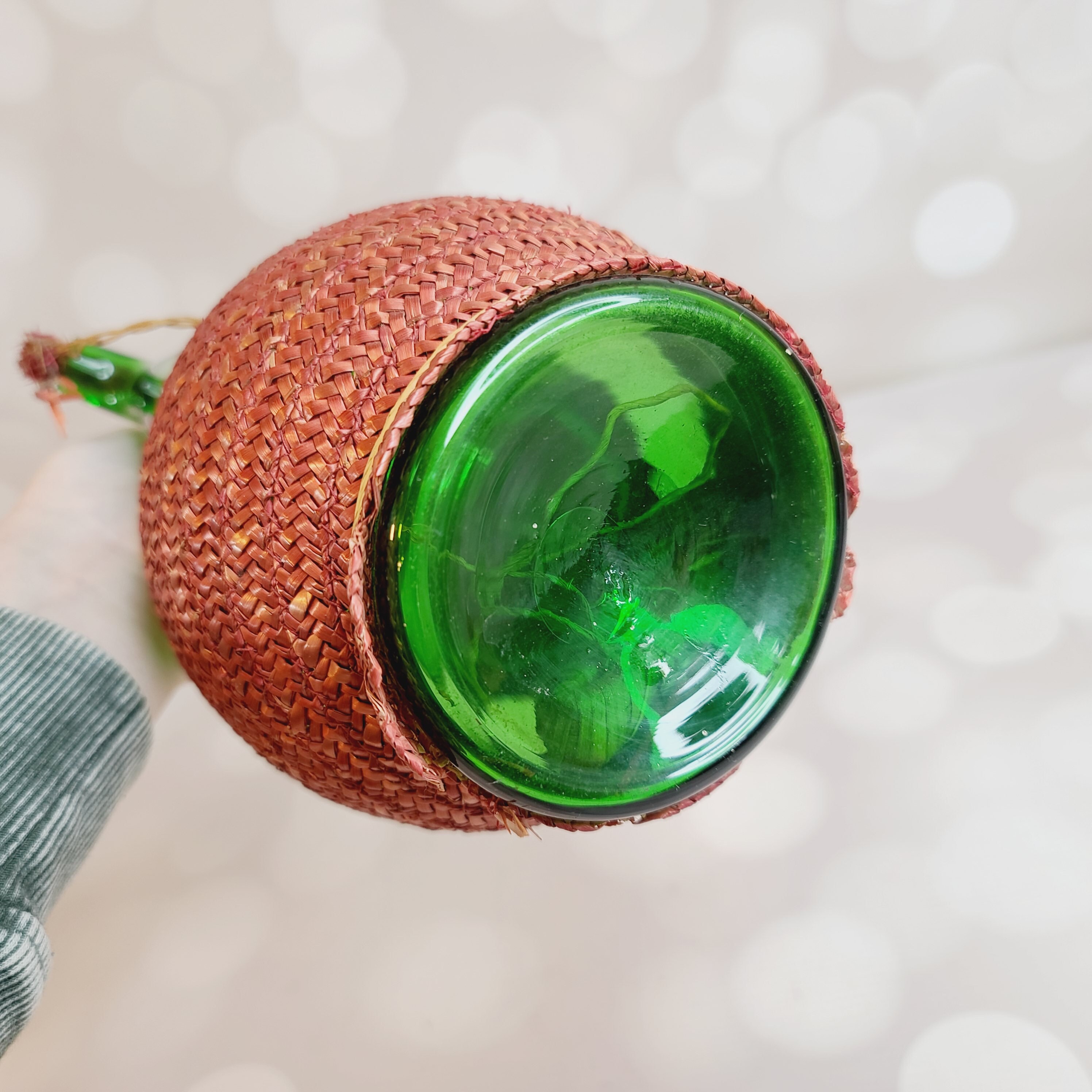 ヴィンテージグリーンガラス製イタリアワインボトル（籐製） - Etsy 日本