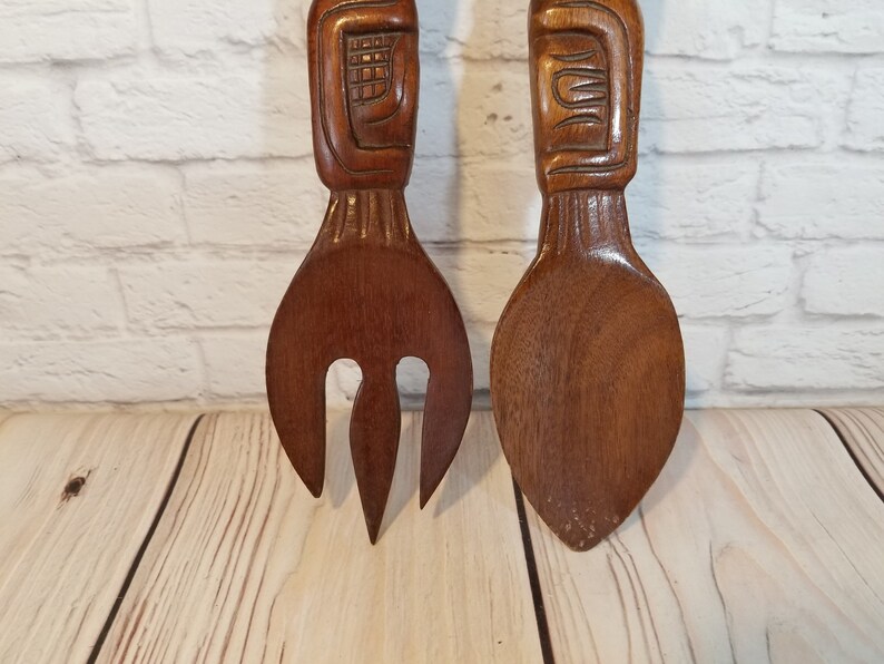 Vintage Carved Wood Fork and Spoon Serving Utensils Salad Server Set
