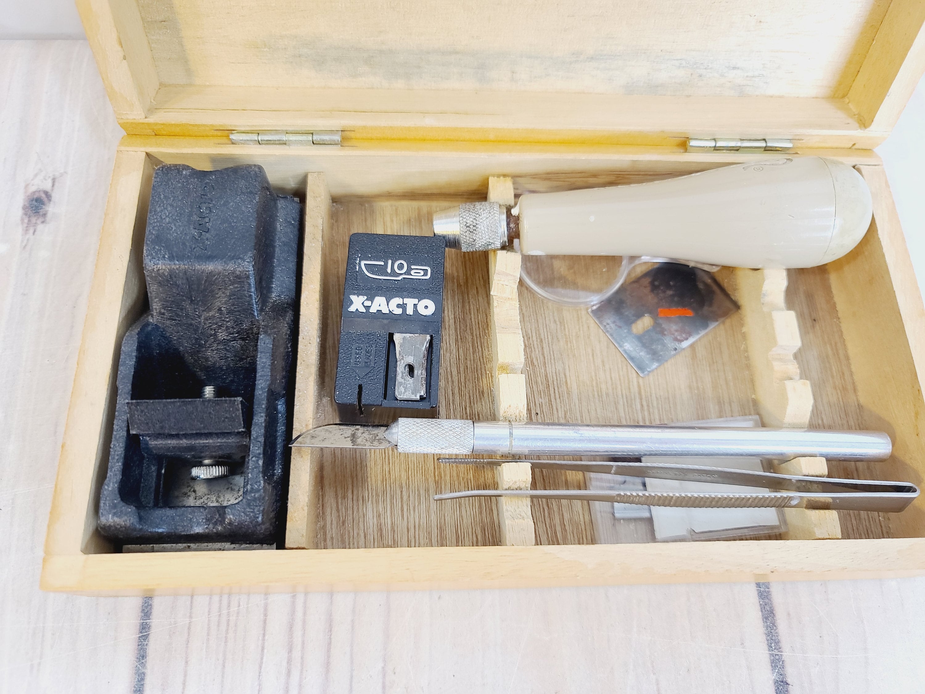 Vintage X-acto Knife, Drill, Saw, Filing Plane, Pliers, Hammer And Blade Set  In Original Wooden Box #55923
